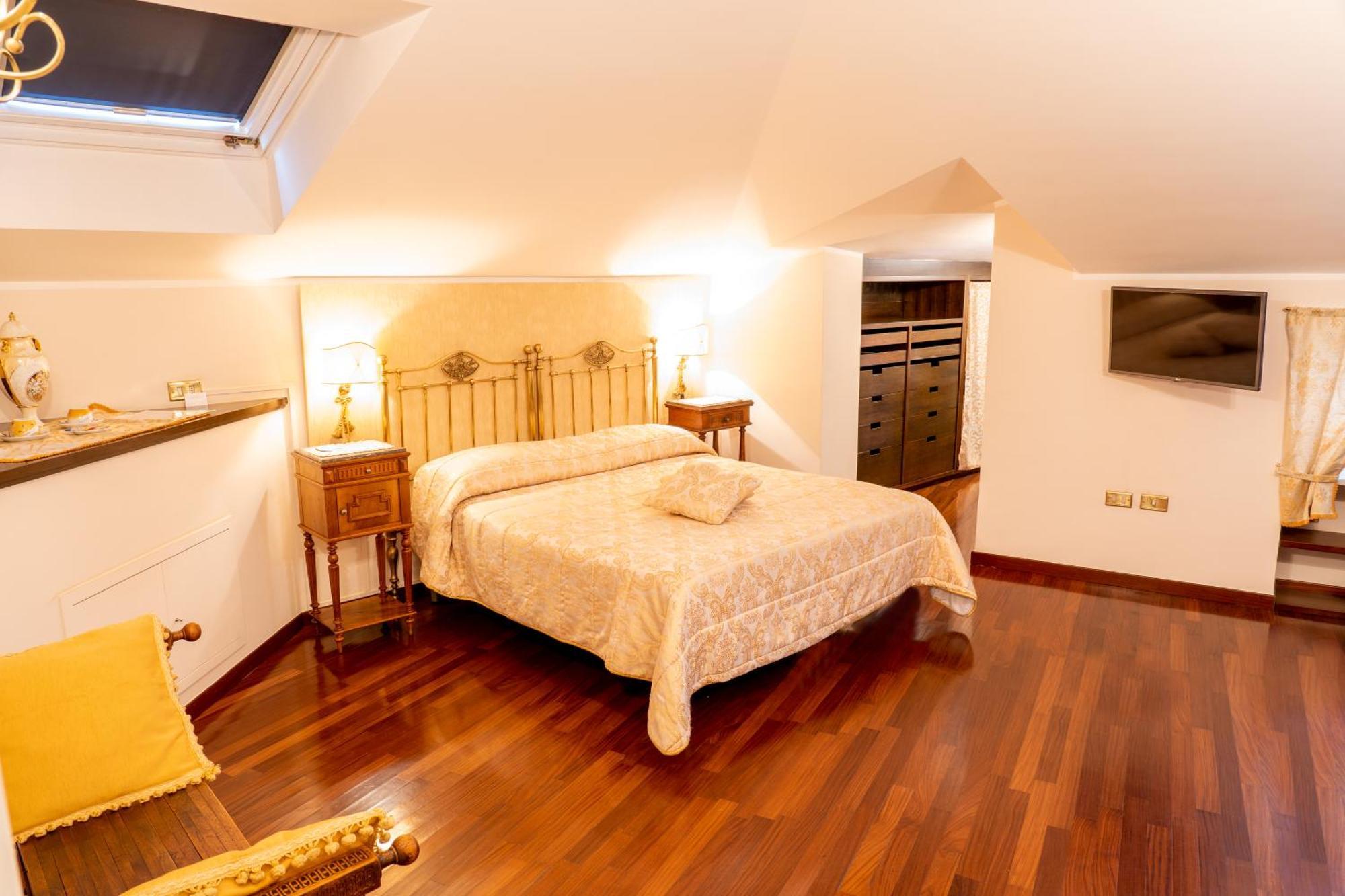 Real Borbone Caserta Quarto foto